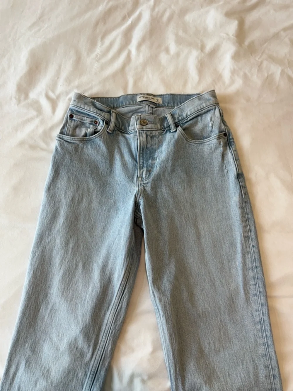 Abercrombie & Fitch Light Low Rise Blue Straight Leg Jeans - Picture 2 of 4